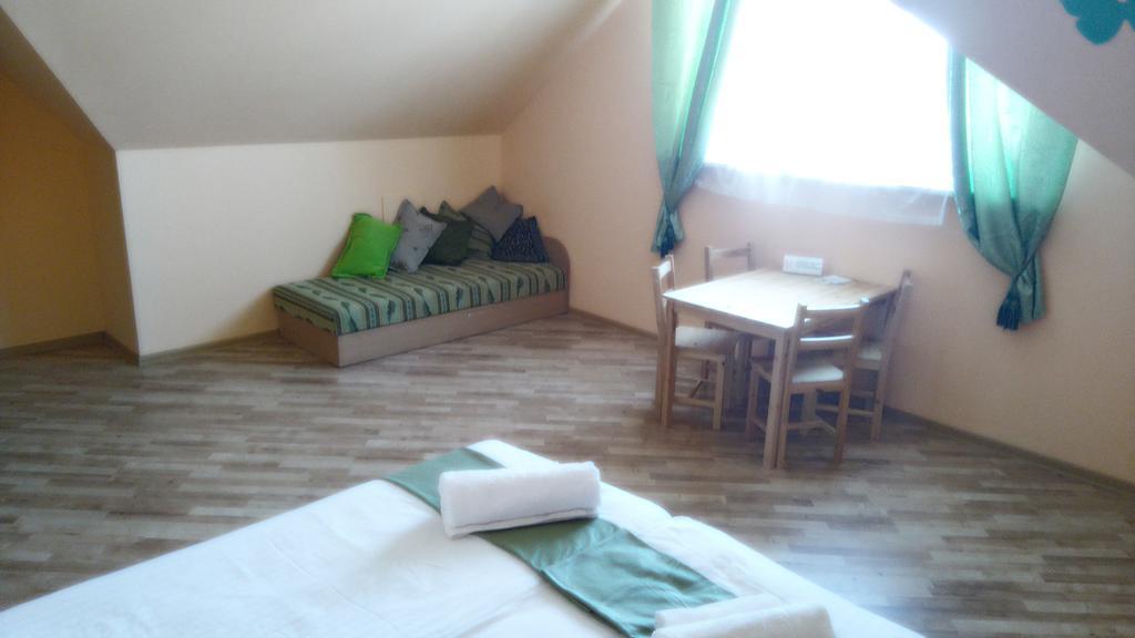 Arsenal Hotel Daugavpils Eksteriør billede